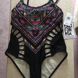 Women’s one piece bathing suit